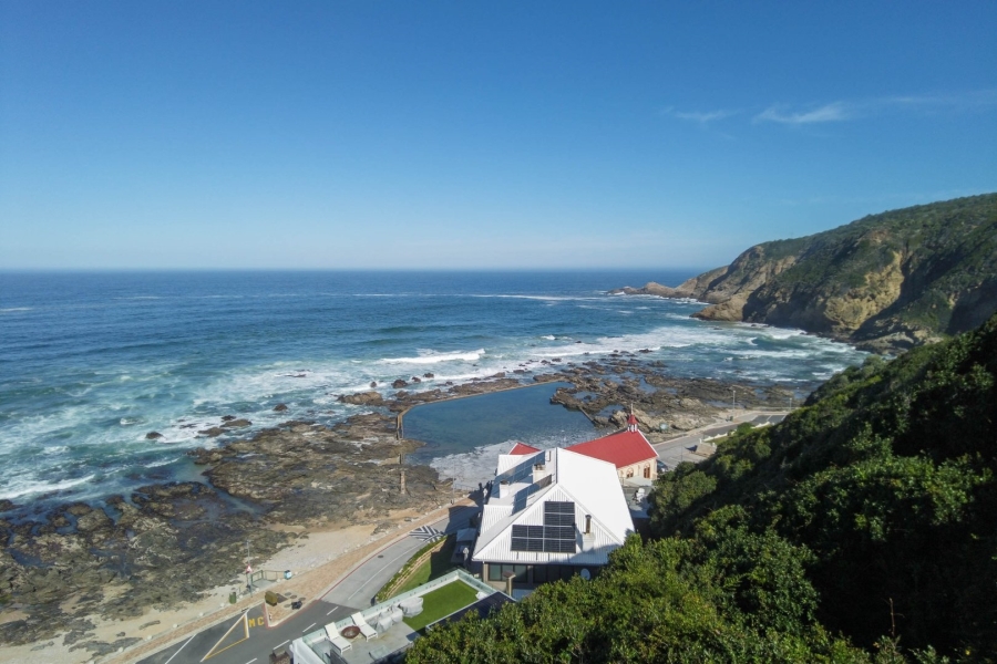 5 Bedroom Property for Sale in Herolds Bay Western Cape